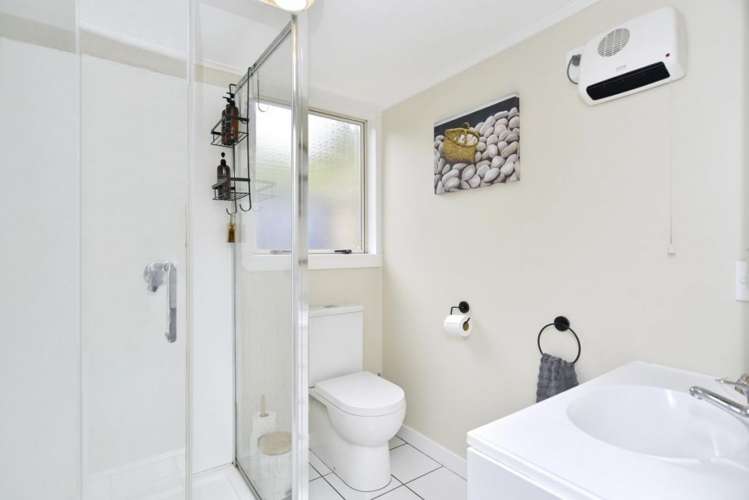 9 South Crescent Amberley_15