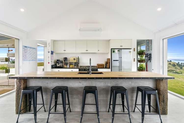 48 Edge Hill Acacia Bay_8