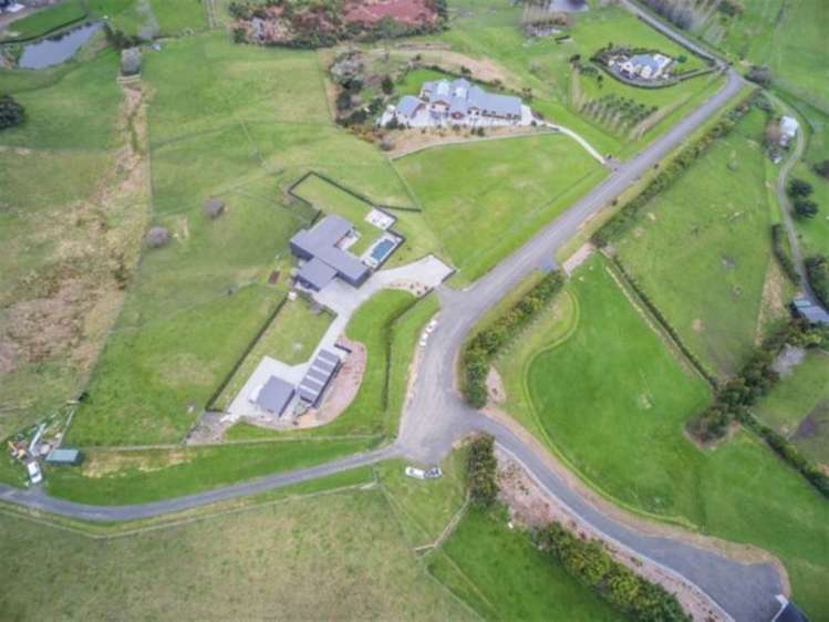 124 Sharon Road Waitoki_15