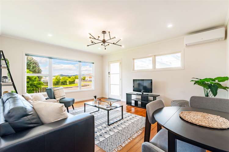 1 Thompson Place Cable Bay_8