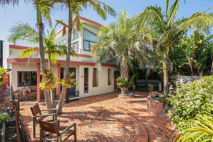 2 Tuahine Crescent Wainui_18