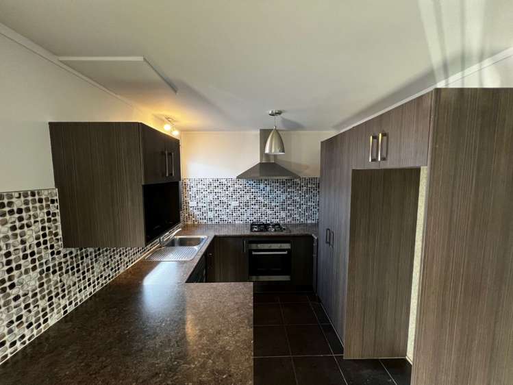 1/6 Manuka Road Glenfield_1