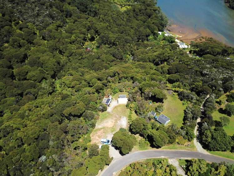 14 Harpoon Hill Great Barrier Island_2