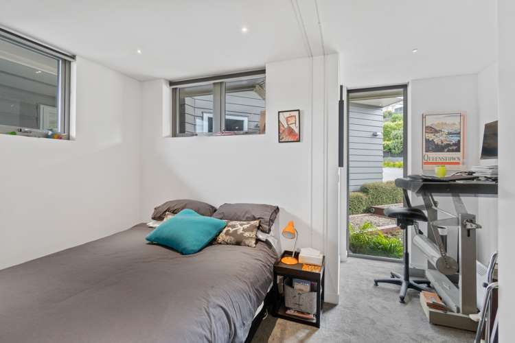 4 Roystone Way Huntsbury_10