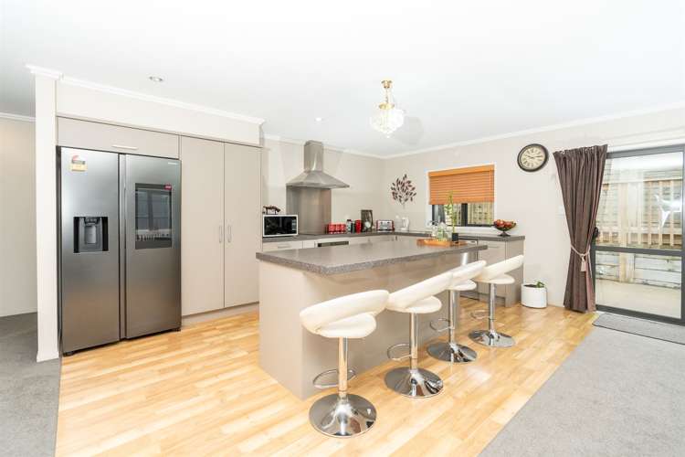 54 Farnborough Drive Nawton_7