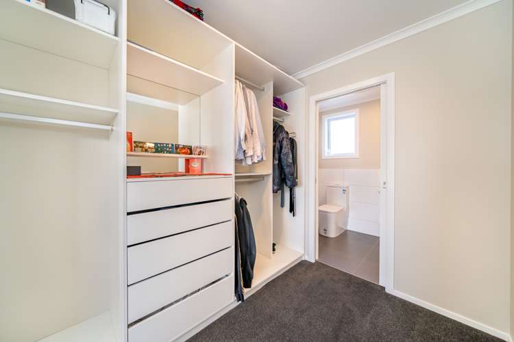 16 Poulson Grove Trentham_11