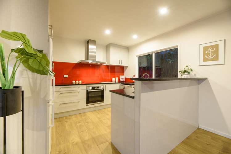 1/48 Noeleen Street Glenfield_6