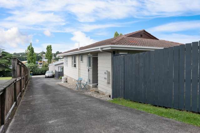1/20 Lambrown Drive Totara Vale_4