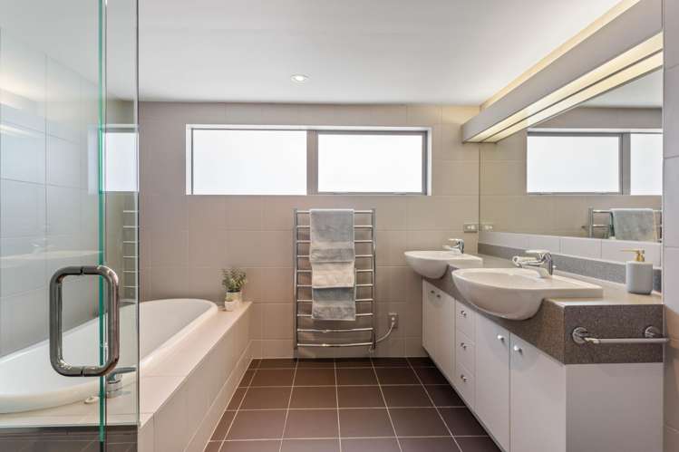 93 Field Way Waikanae Beach_17