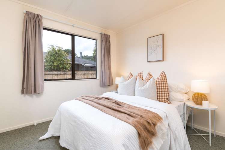 32d Shanly Street Brown Owl_7