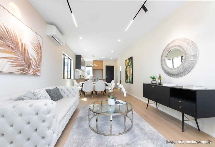 18 Greenbrier Street Westgate_6