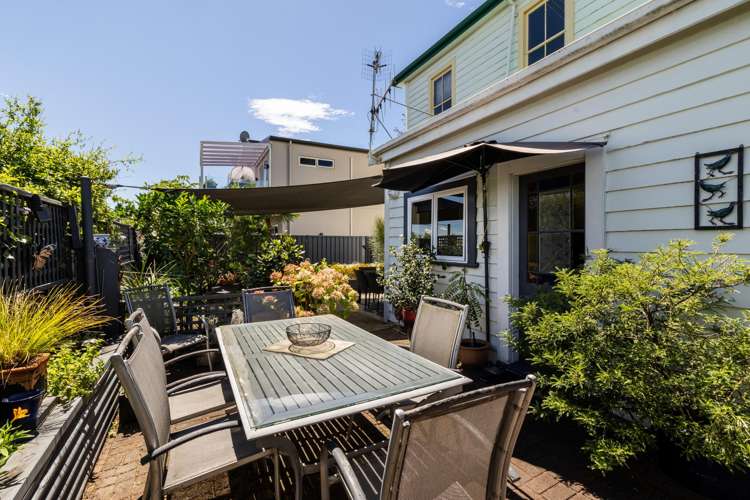 567 Marine Parade Napier South_10