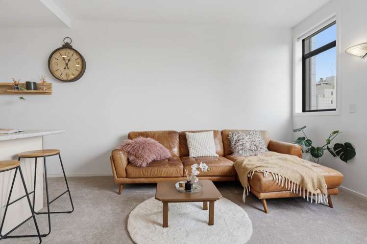 4D/105 Anzac Avenue_3