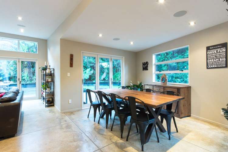 167 Stoney Creek Drive Waitakere_11