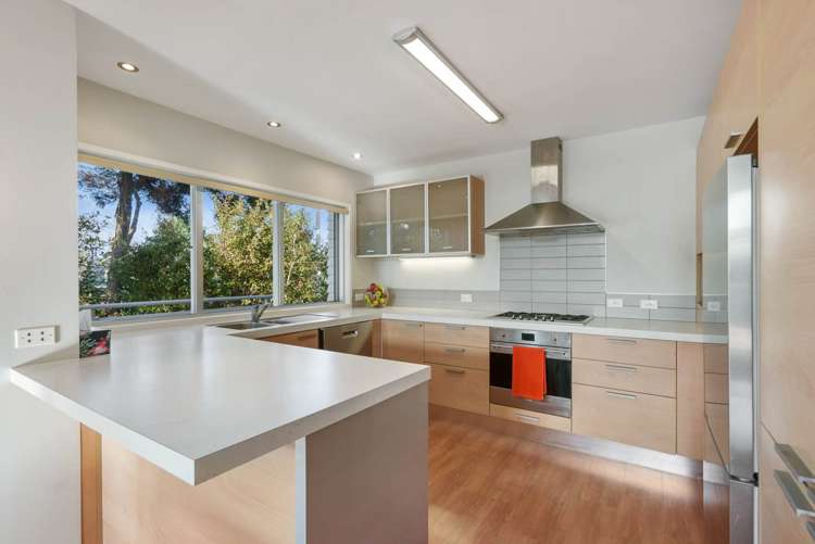 149n Glengarry Road Glen Eden_12