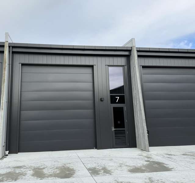 Premium Industrial Unit at the Mount