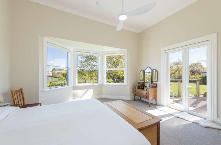 136 River Terrace Road Brightwater_11