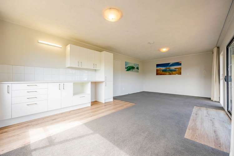 2/14 The Glen Remuera_9