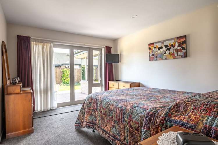 13 Kendall View Stoke_14