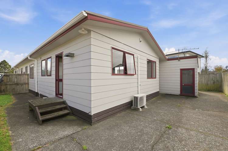 8 Beech Place Owhata_20