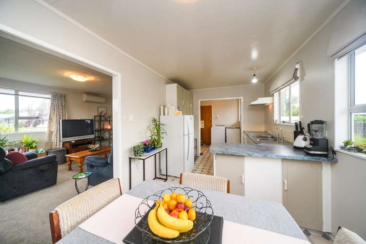 29 Ferndale Place Feilding_5