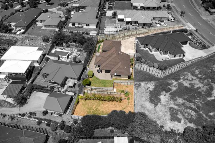 40 Waterside Drive Pyes Pa_27