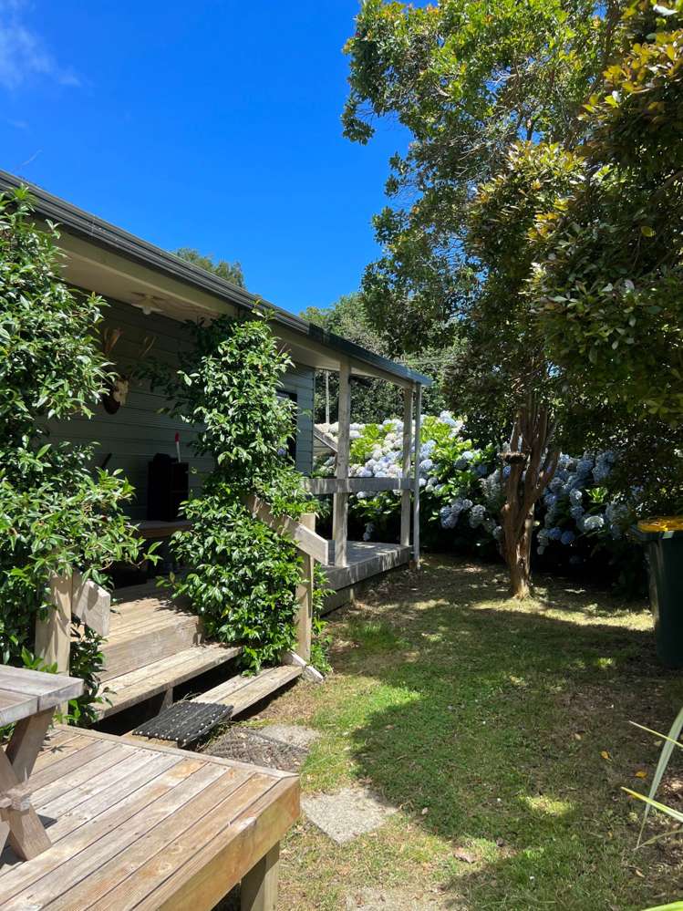 2408 Awhitu Road Awhitu_0