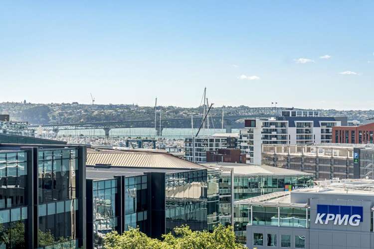 151 Victoria Street West City Centre_15