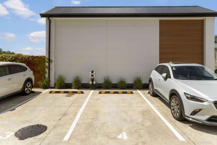 4/80 Awaroa Road Sunnyvale_9