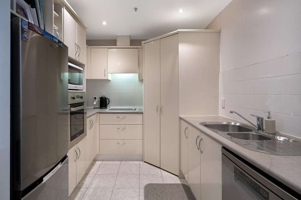 2i/175 Hurstmere Road_1