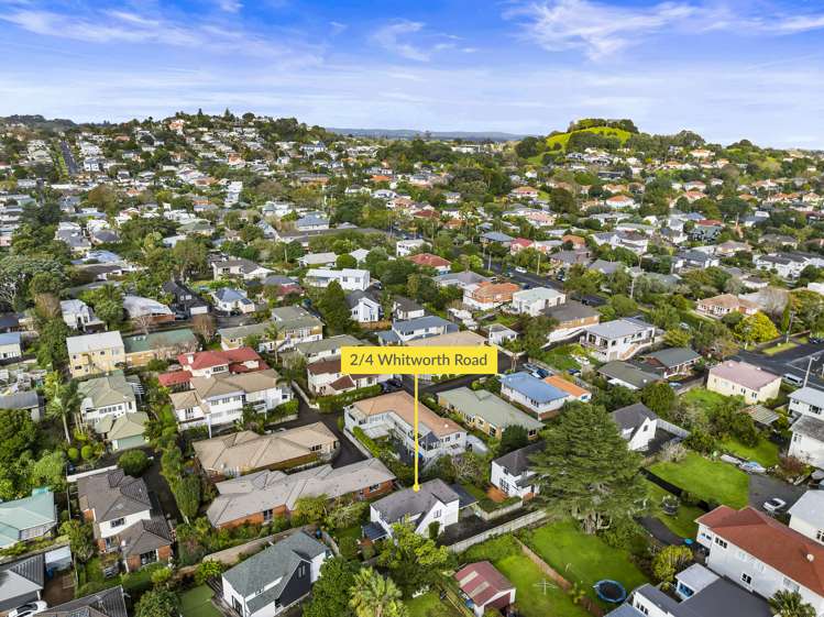 2/4 Whitworth Road Mount Eden_15