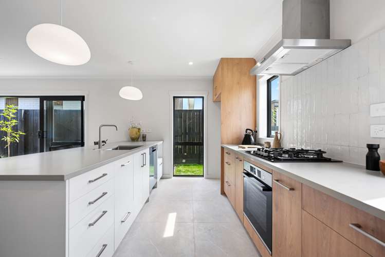 84 Maanihi Drive Rototuna North_2