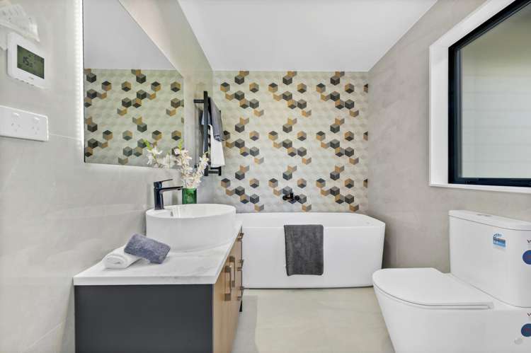 14 Hughs Way Flat Bush_15