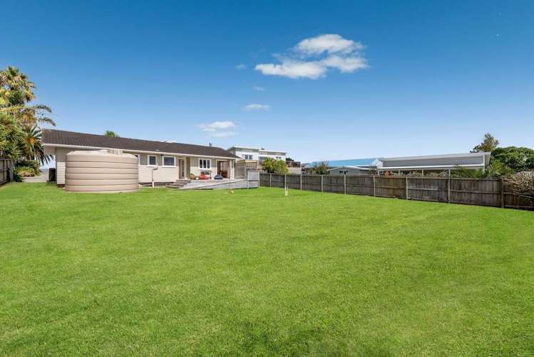 75 Karaka Road Beachlands_15