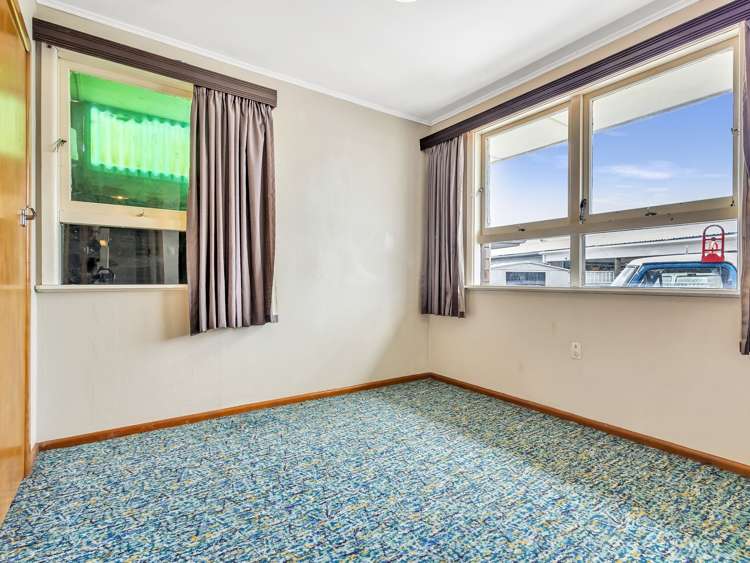 8 Kauri Street Taradale_9