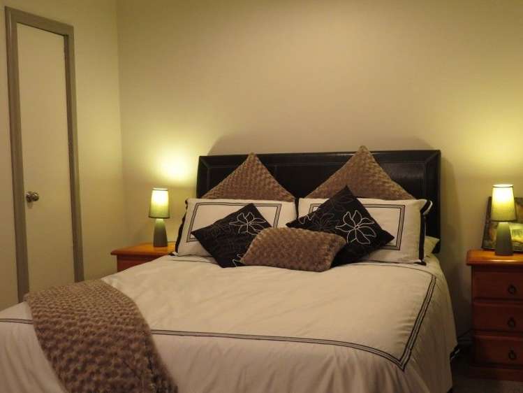 32 Albert Street Pahiatua_14