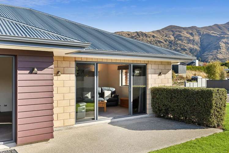 1 Coromandel Street Wanaka_14
