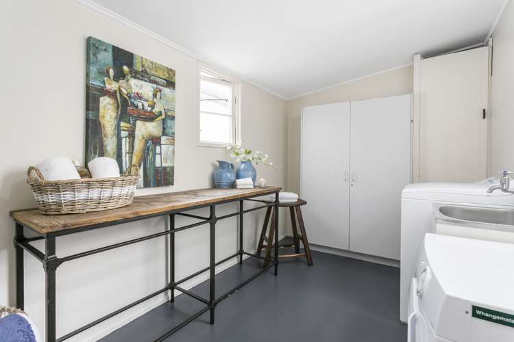 7 Hostel Access Road Eastern Beach_25