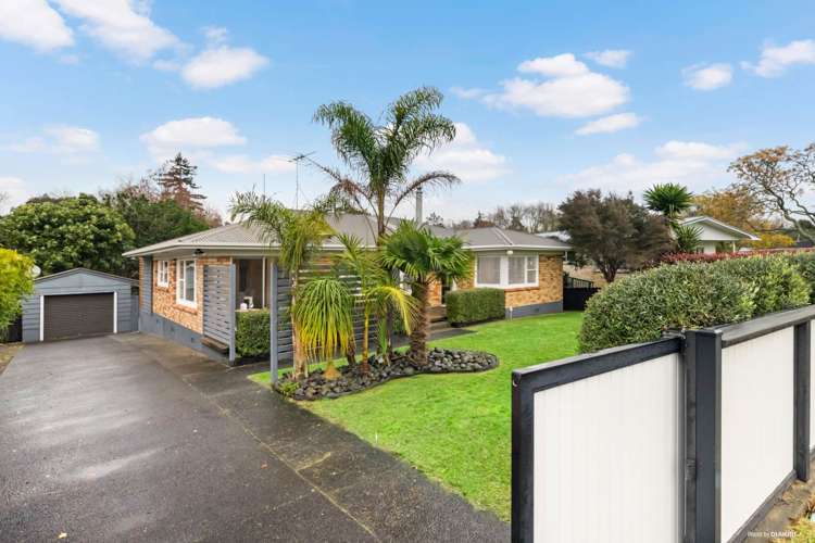 7 Crisp Avenue Pukekohe_1