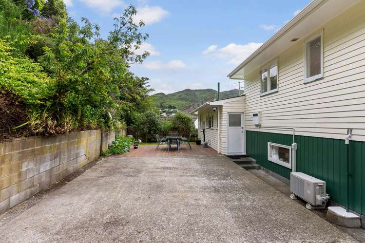 10 Woodhouse Avenue Karori_23