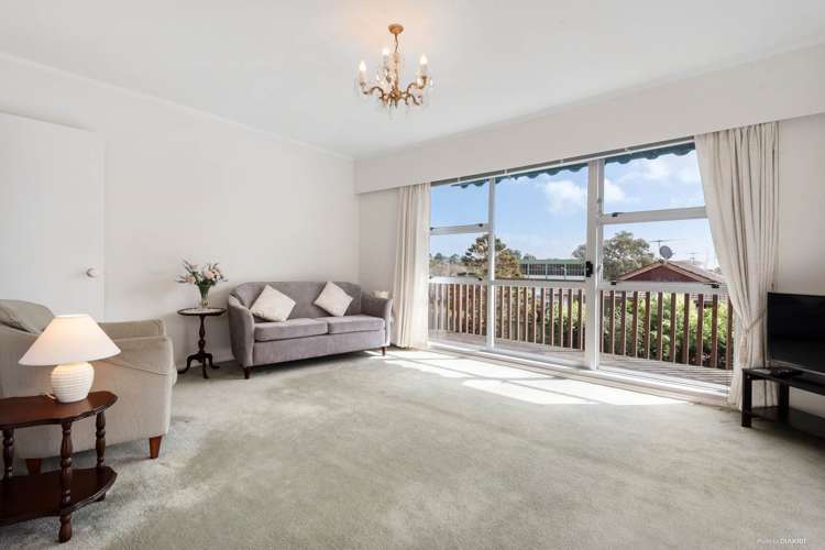 2/107 Olsen Avenue Hillsborough_3