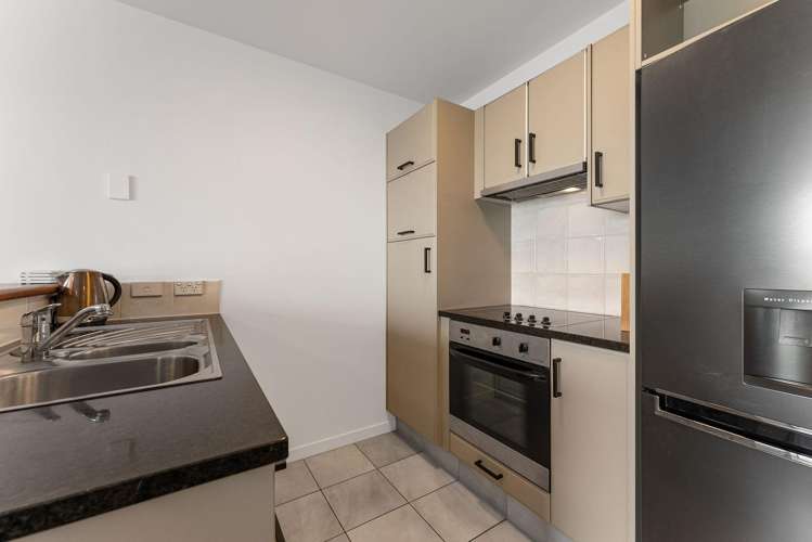 310/36 Victoria Road Mount Maunganui_8