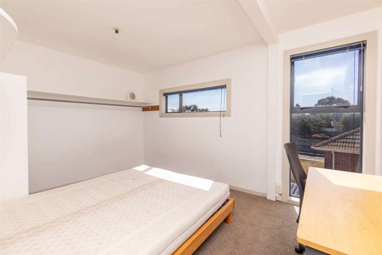 195 Springs Road Hornby_5