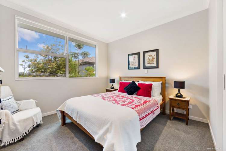 8 Spyglass Street Red Beach_19