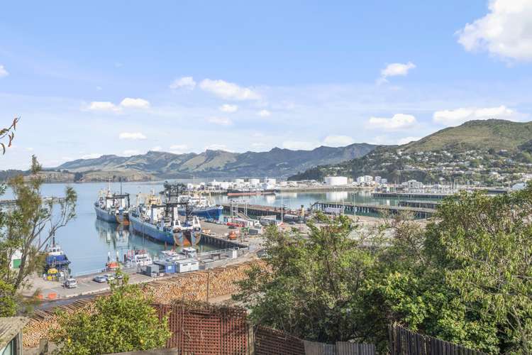 16 Sumner Road Lyttelton_11