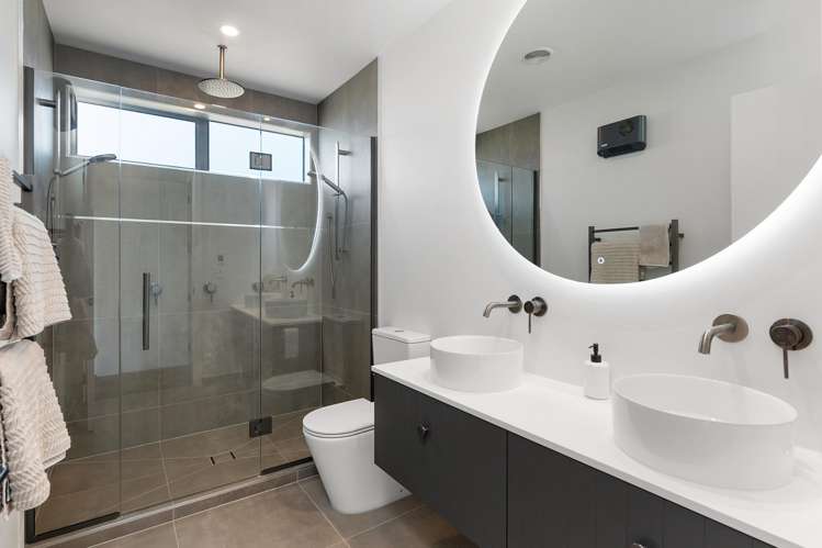 64 Summers Road Darfield_13