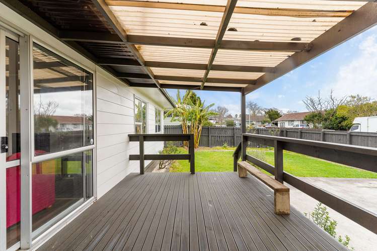 6 Stoll Place Clendon Park_12