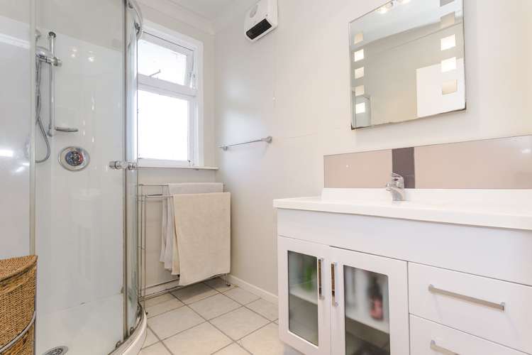 33 Waldron Crescent Green Island_2