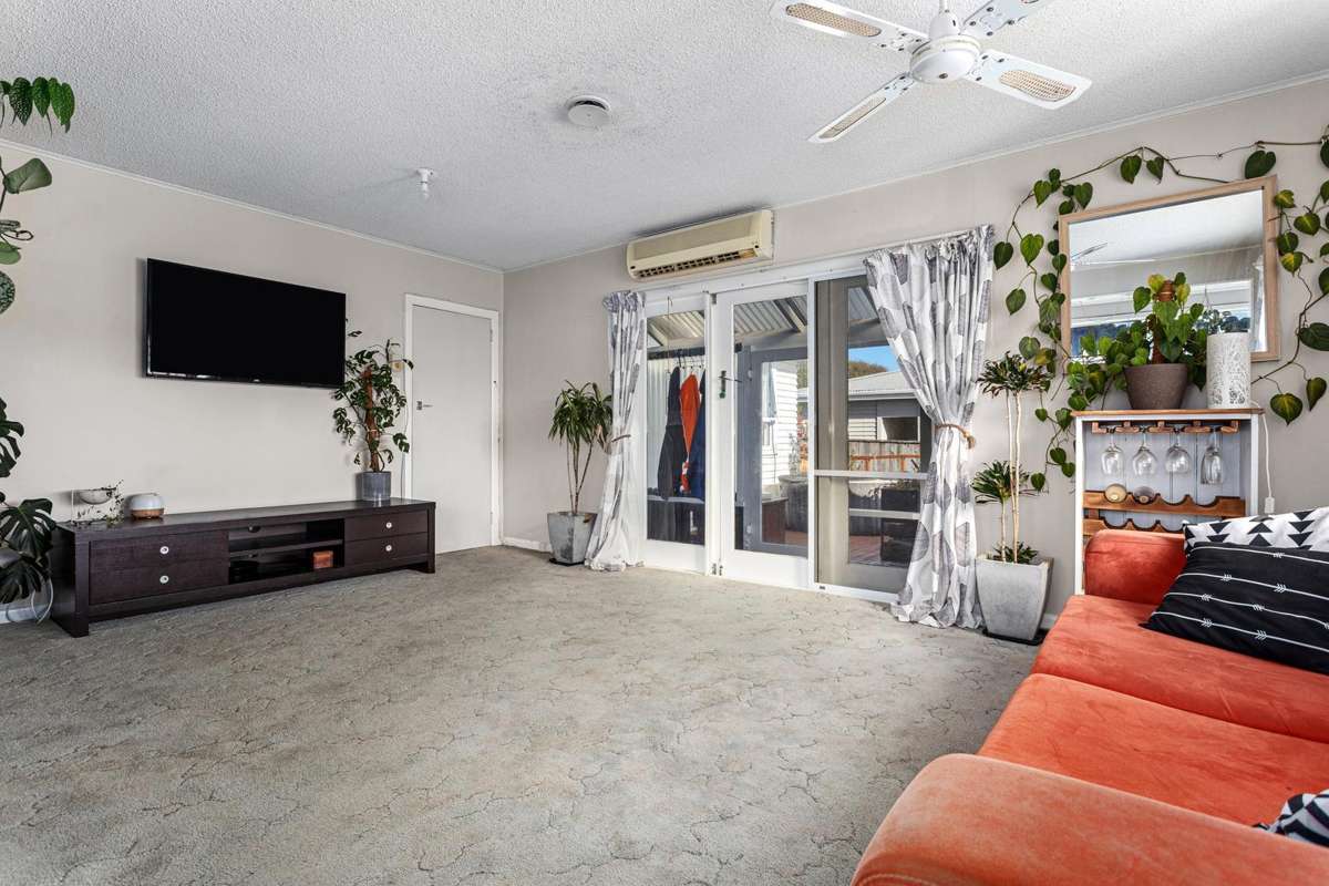 17 Tui Street_5