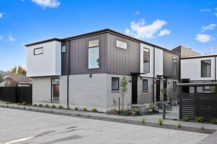2/237 Cranford Street_0